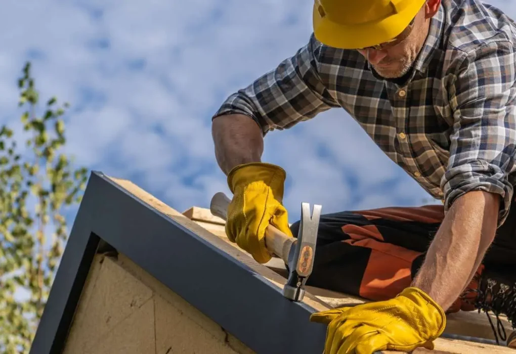 When to Call a Roofing Contractor for Roof Repairs