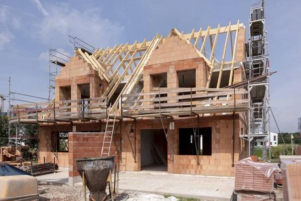 Find the Best Roofer Near Me for Quick Roof Fixes