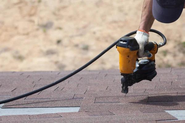 What to Consider When Searching for Roof Replacement Near Me